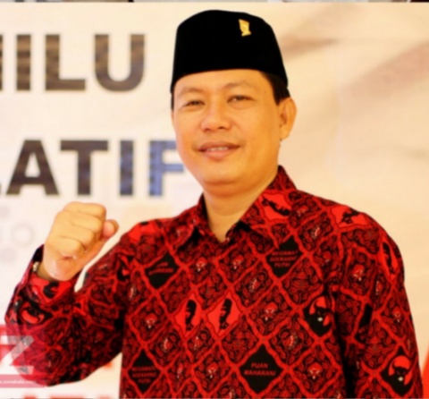 Ketua PDIP Tana Toraja Siap Divaksin