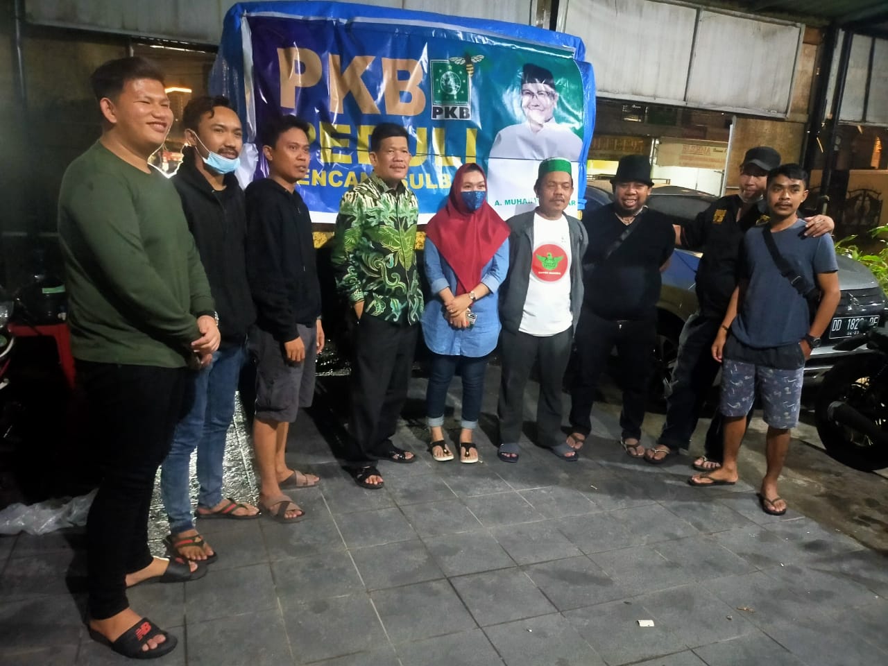 Ketua Parpol Ramai-ramai Bantu Korban di Sulbar