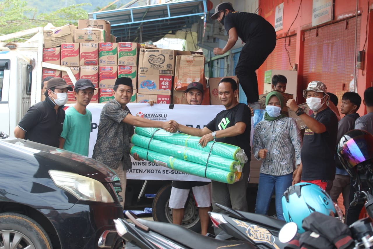 Bawaslu Sulbar Terima Bantuan Korban Gempa dari Sulsel