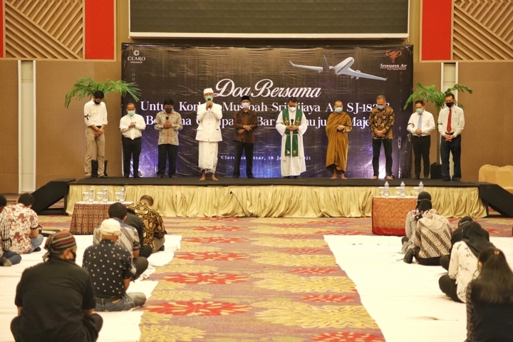 Semoga Mereka  Semua Kuat