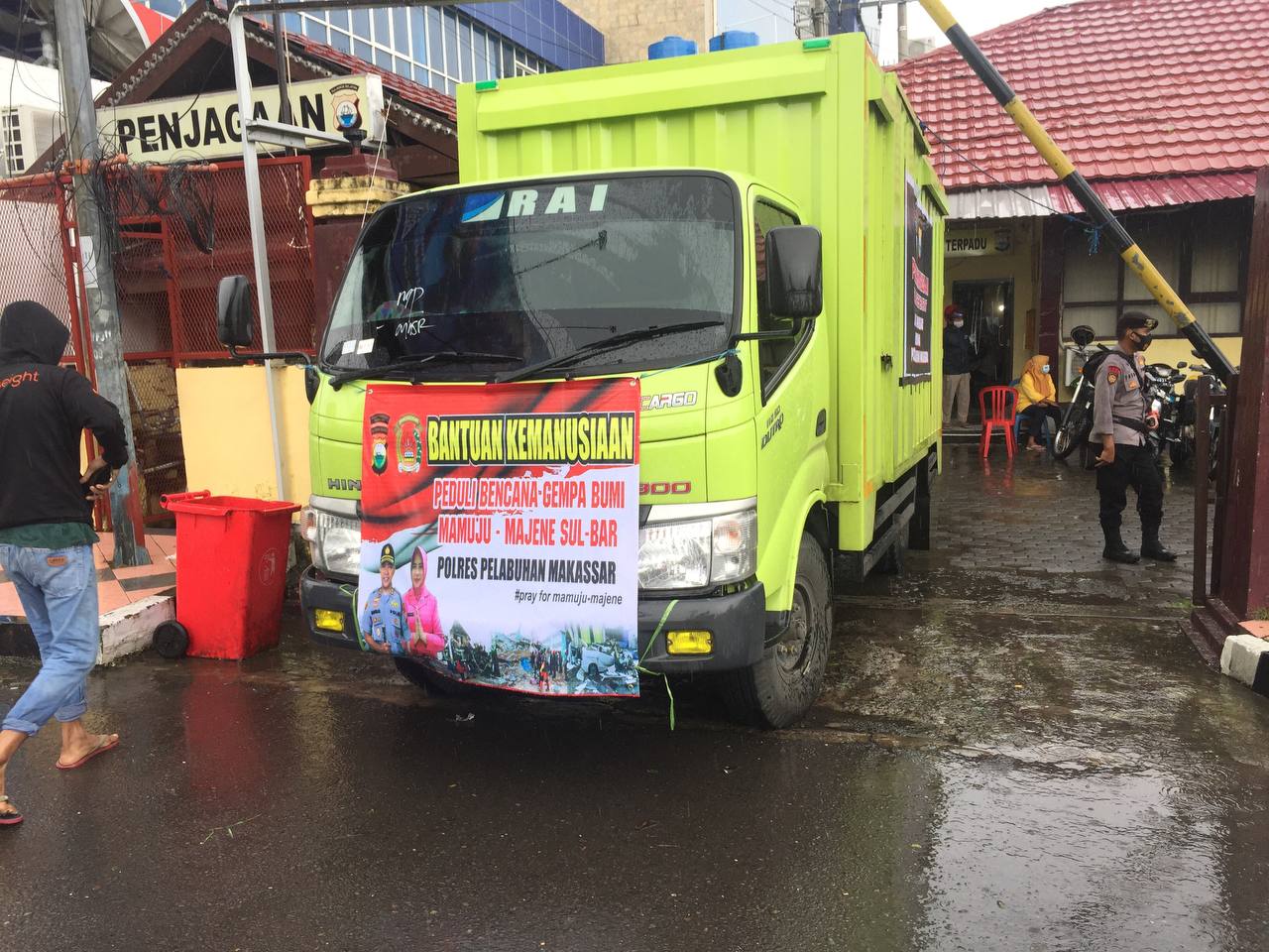 Peduli Bencana, Polres Pelabuhan Kirim Bantuan ke Sulbar
