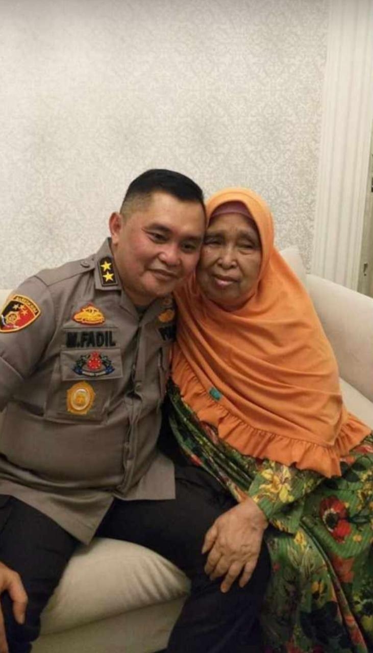 Almarhumah Bantu Membesarkan Madrasah