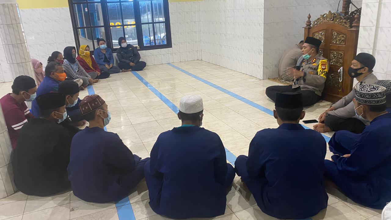 Mantan Pelaku Perang Kelompok Diberi Bimbingan