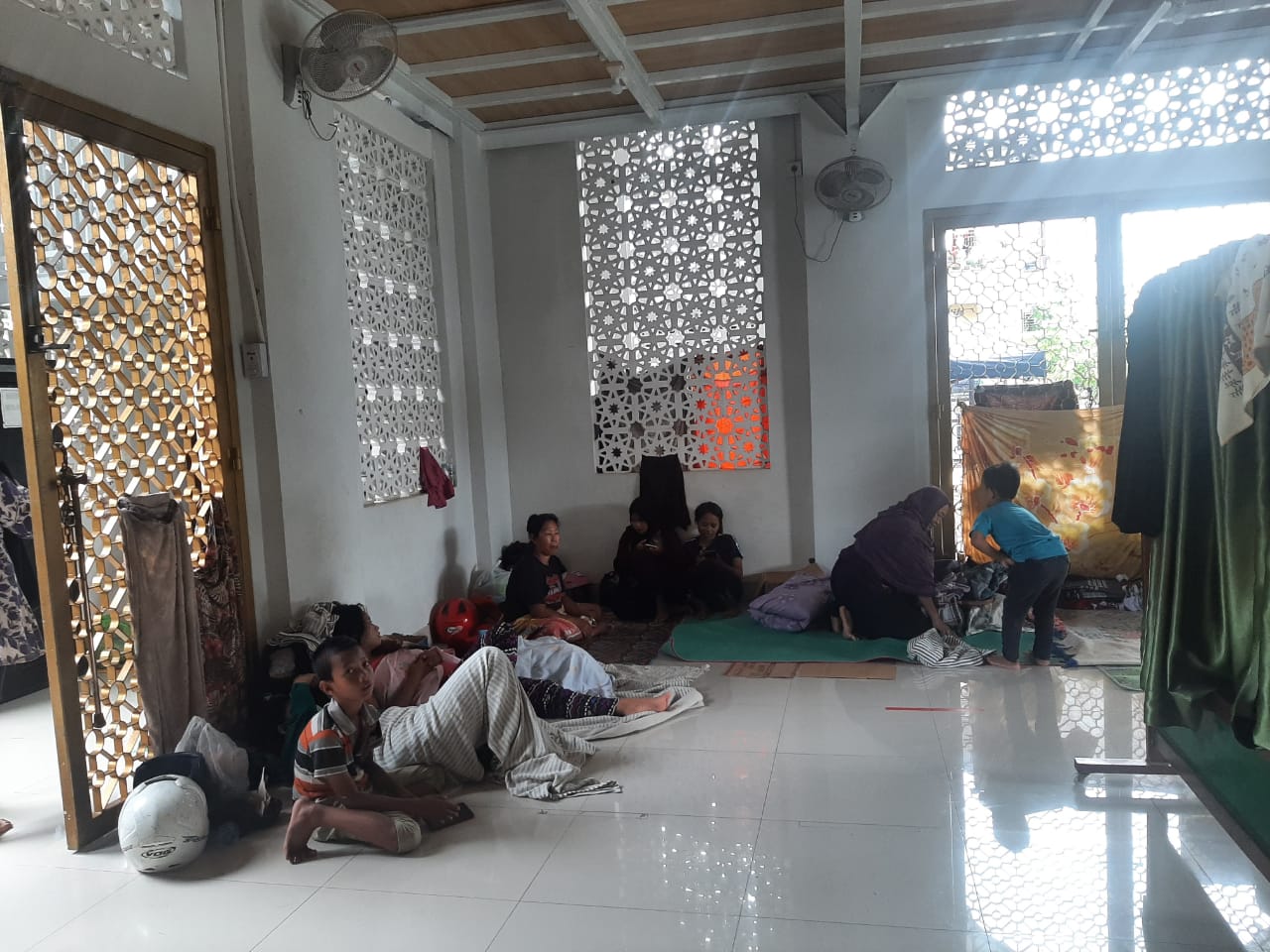 Bayi Usia Tiga Hari Butuh Bantuan Susu