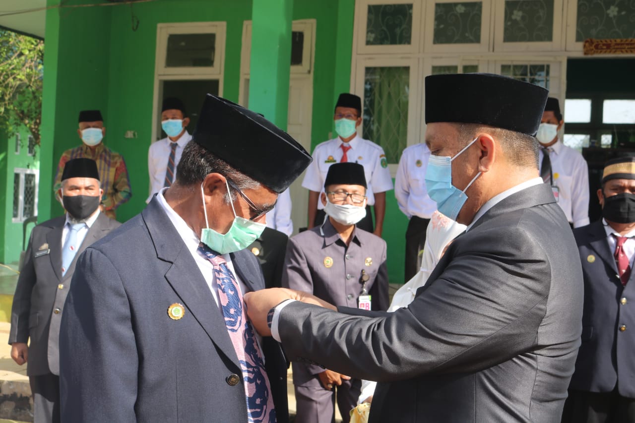 18 ASN Terima Satya Lencana Karya Satya