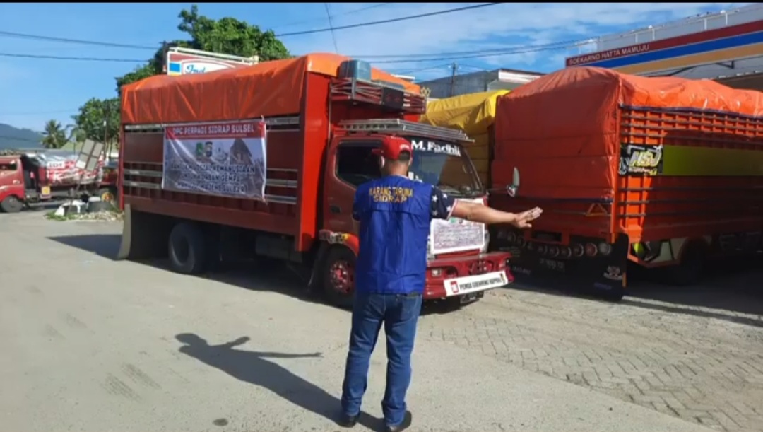 Pemkab Salurkan 300 Ton Bantuan ke Sulbar