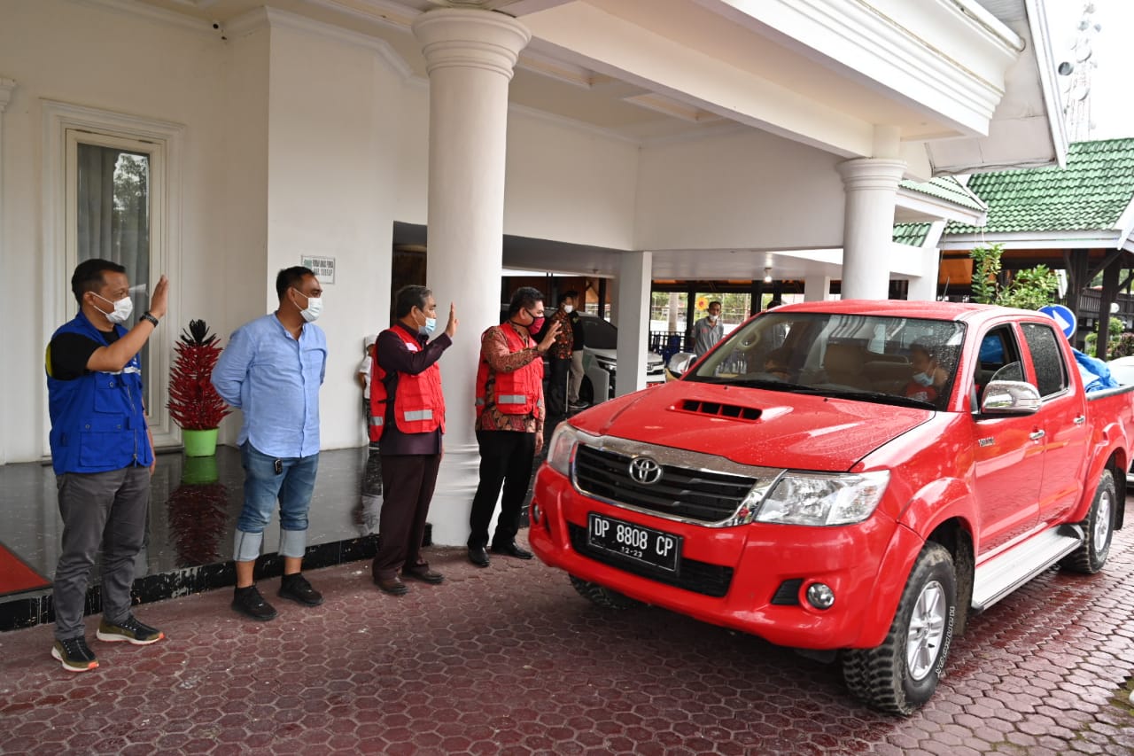 Dollah Lepas Relawan Kemanusiaan Sulbar
