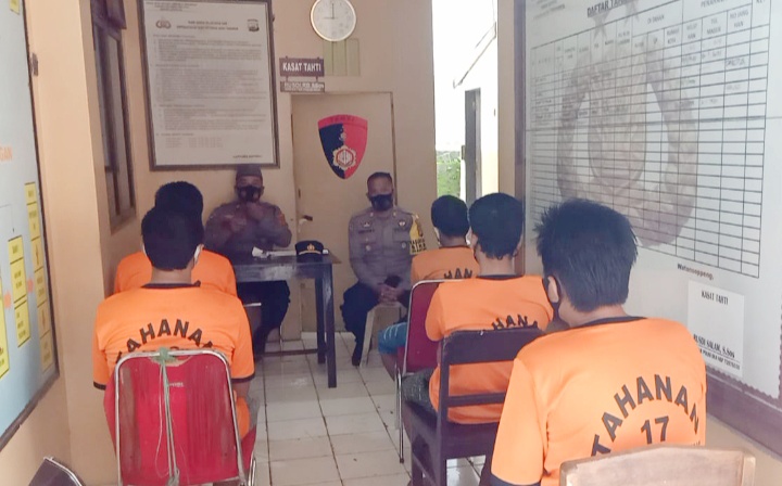 Sat Binmas Gelar Polisi Santri