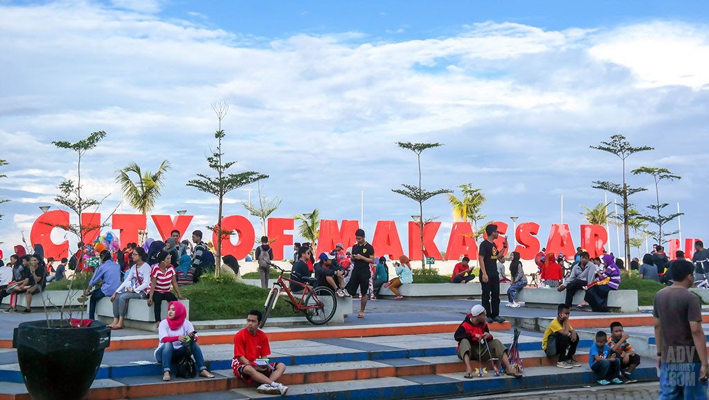 anjungan Pantai Losari
