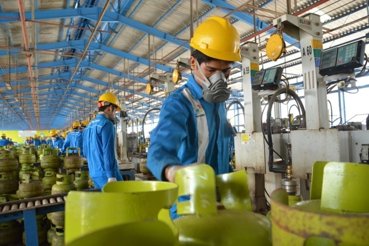 Pertamina Alihkan Tugas Distribusi BBM dan LPG 3 Kg