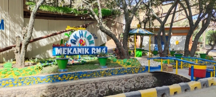 Wujudkan Semangat Implementasi Core Values, Semen Tonasa Bangun Taman AKHLAK