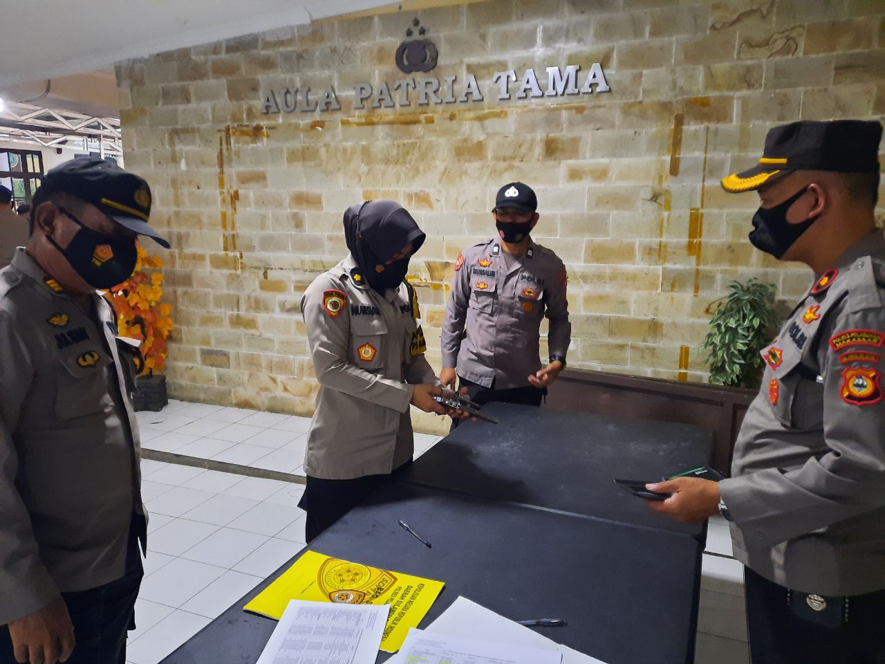 Polres Pelabuhan Makassar Cek Perlengkapan Senjata Api