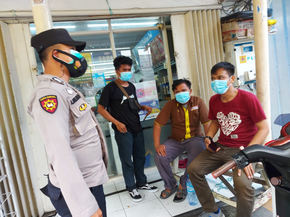 Bhabinkamtibmas Malayu Baru Ajak Warga Jaga Kamtibmas dan Disiplin Prokes