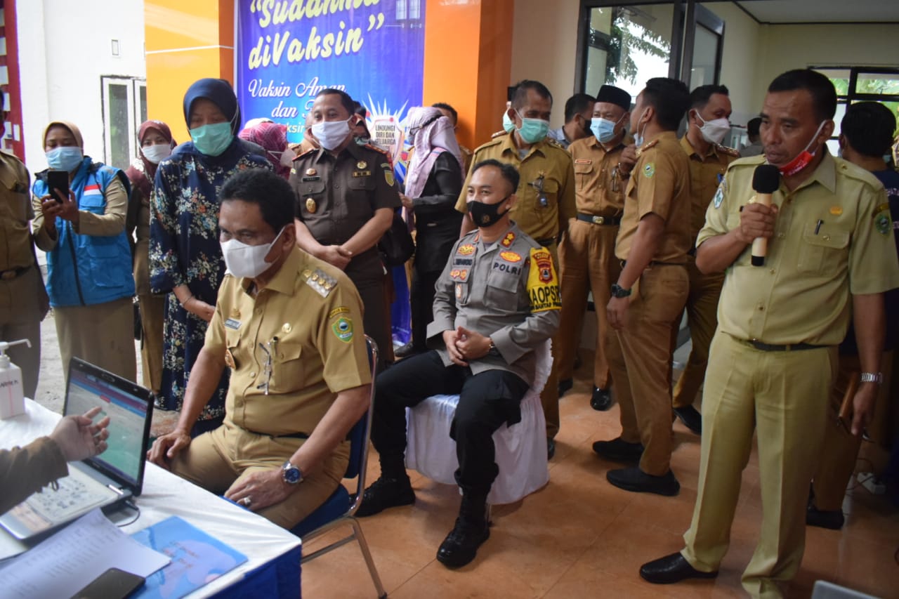 Bupati-Ketua DPRD Gagal Divaksinasi