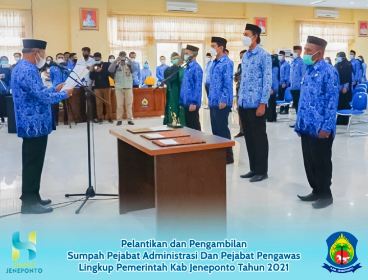 Bupati Serahkan SK CPNS dan Pemberian SK Pengawas