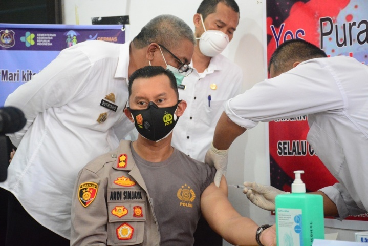 Kapolres Pertama, Sekkab Batal Divaksinasi