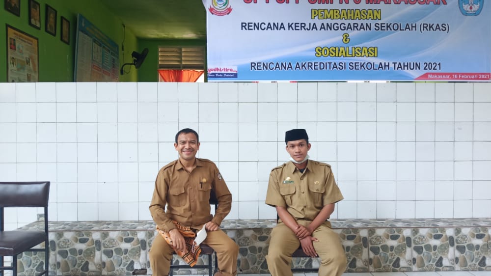 Anak Penjual Ikan Raih S2  dari Honor Imam Tarawih dan Ojol