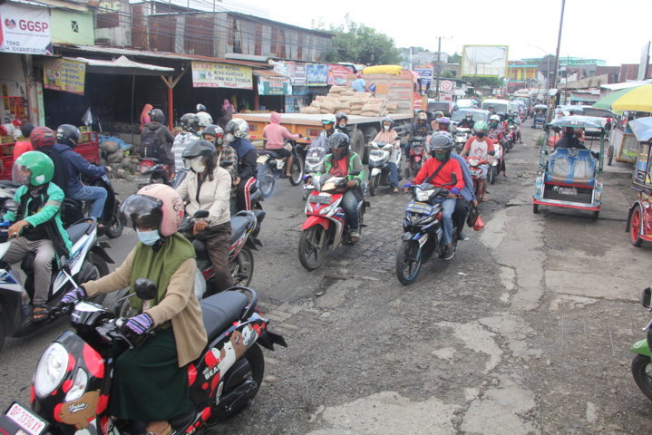 Kemacetan yang kerap terjadi setiap hari