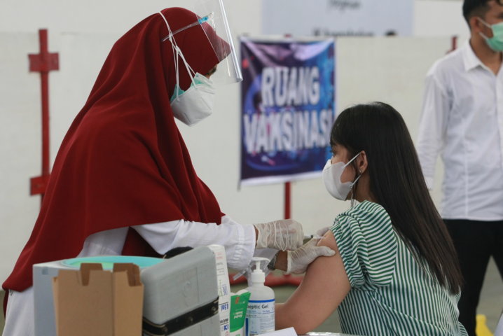 Polres Layani 120 Warga Dosis Pertama