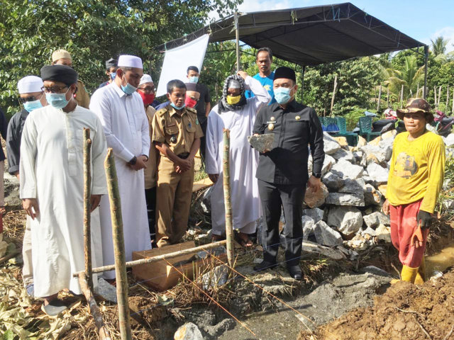 Wabup Letakkan Batu Pertama Pondok Tahfidz