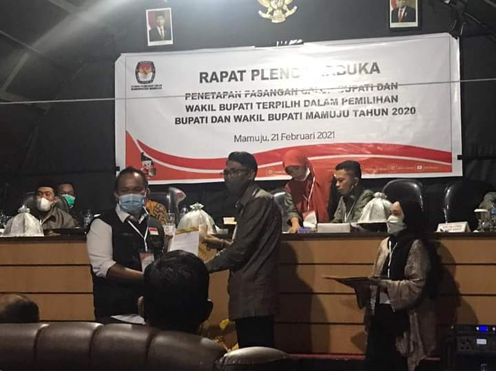 KPU Tetapkan Tina-Ado Bupati-Wabup Terpilih