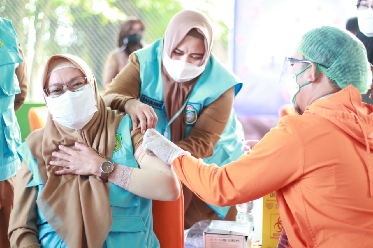 45 Ribu Usia Lanjut Sasaran Vaksin