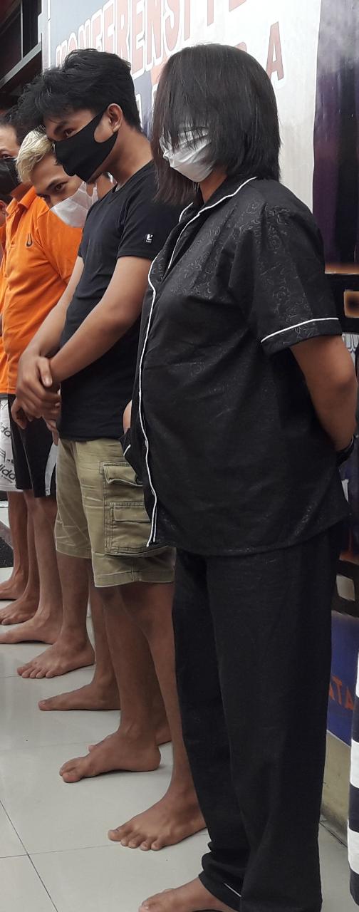 Jual Sabu, Ibu Hamil Dibui Bersama 10 Pria