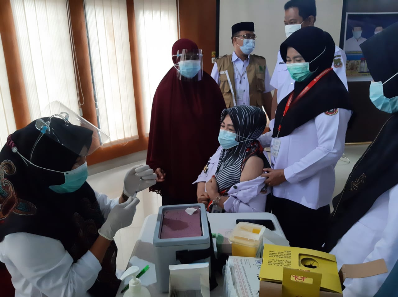 14 Puskesmas dan Dua RS Lakukan Vaksinasi