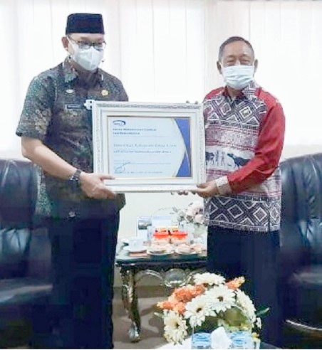 Akhiri Masa Jabatan Dengan Penghargaan
