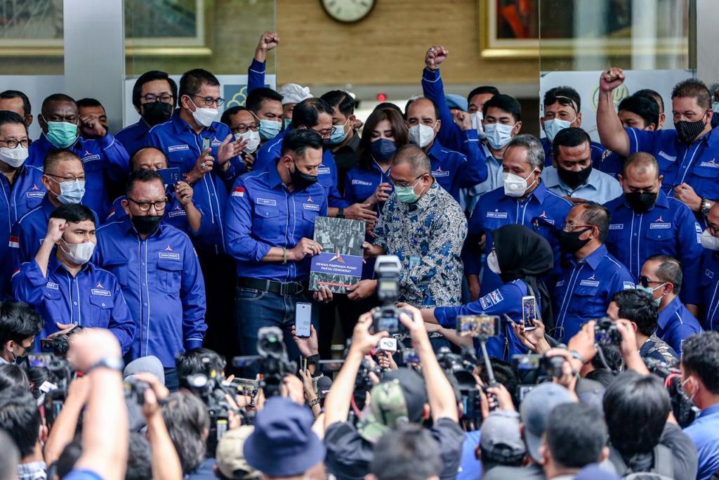 AHY Temui Menko Polhukam, KPU dan KemenkumHAM