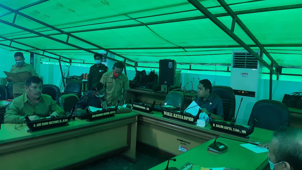 Bamus DPRD Sulbar Gelar Rapat Terkait Penyusunan dan Perubahan Ketiga