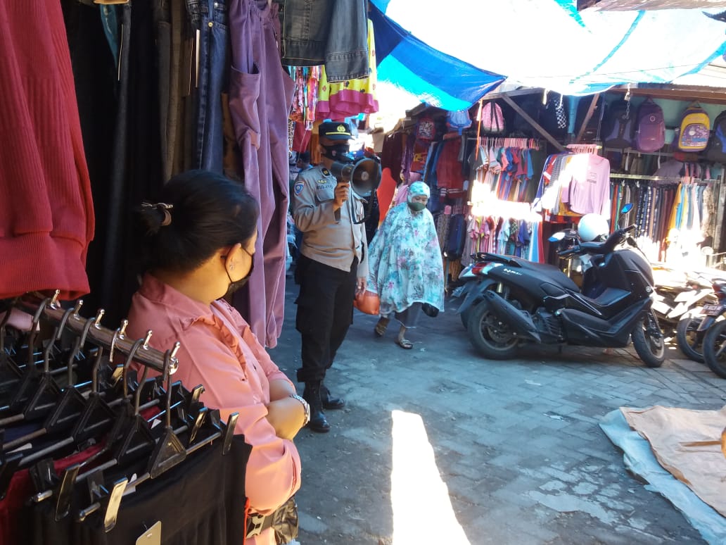 Begini Cara Polres Pelabuhan Makassar Imbau Prokes Pada Masyarakat