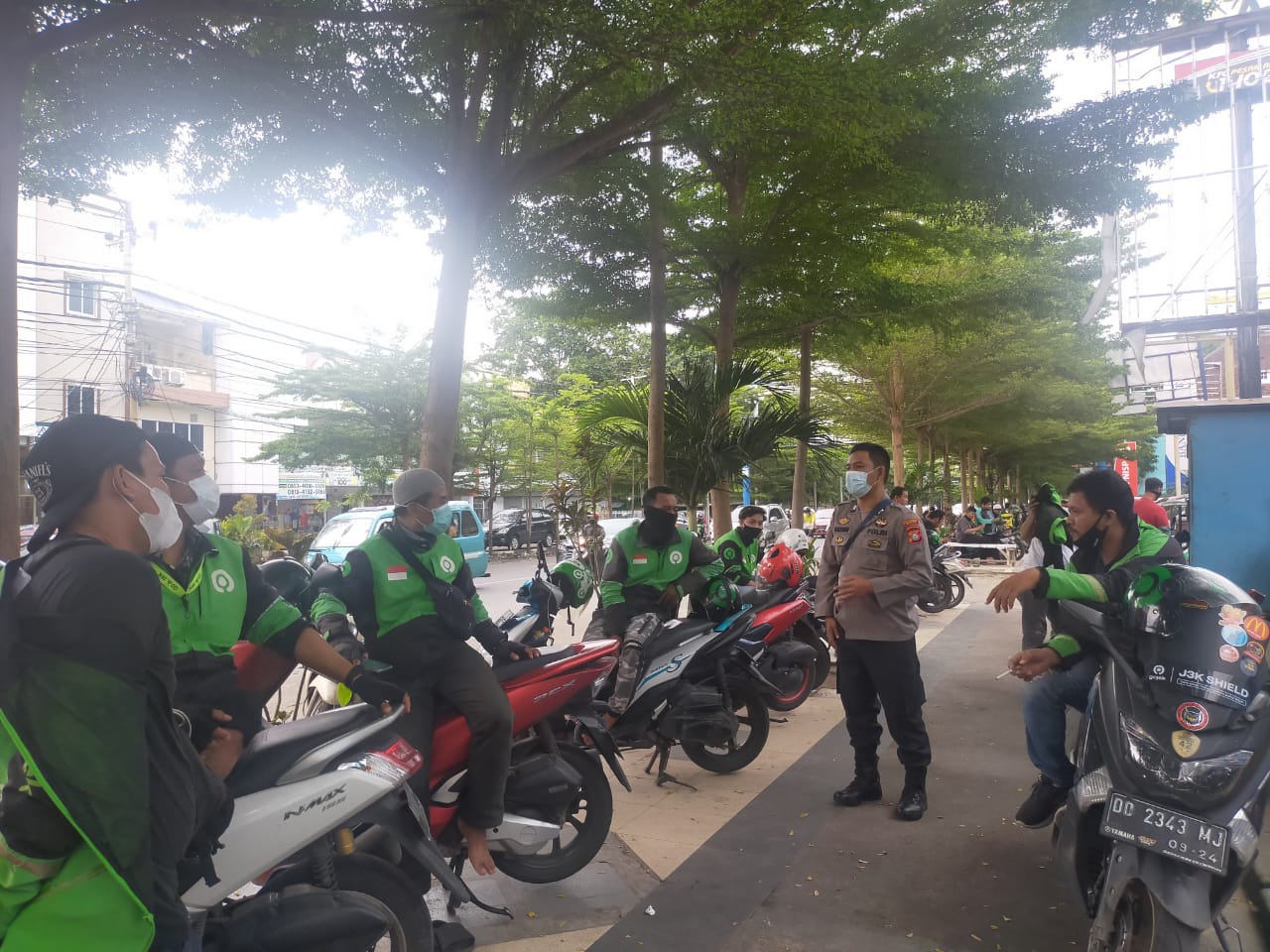 Satbinmas Polres Pelabuhan Makassar Ajak Patuhi Penerapan Protokol Kesehatan