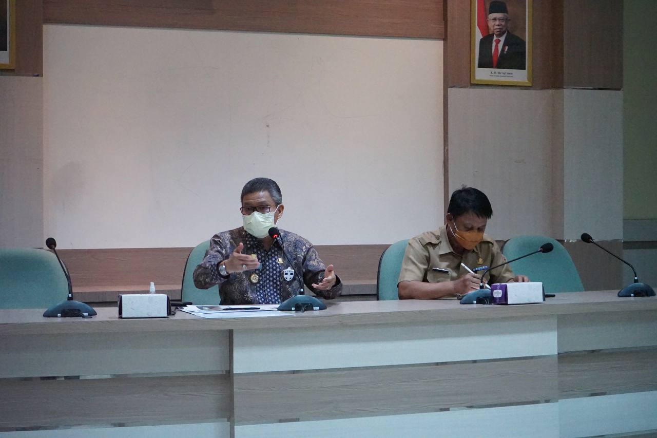 Taufan Paparkan Pembangunan Jalan dan Jembatan