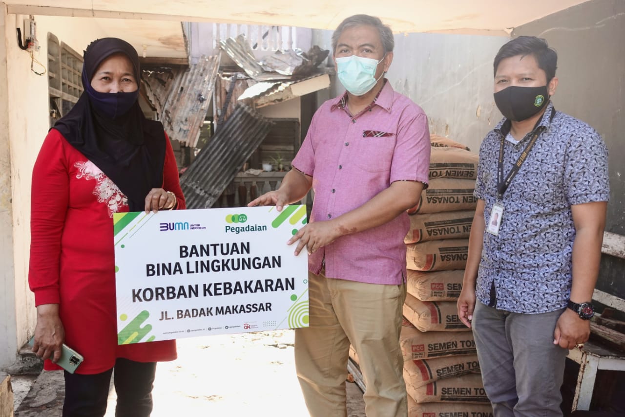 Pegadaian Salurkan Bantuan Warga Korban Kebakaran