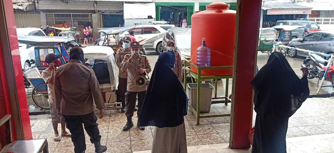 Satbinmas Polres Pelabuhan Makassar Awasi Penerapan Prokes di Pusat Perbelanjaan