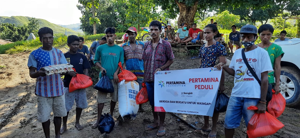 Relawan Mitra Universitas Pertamina dan PF Salurkan Bantuan