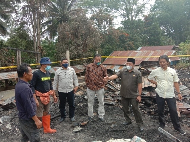 Ketua DPRD Sambangi Korban Kebakaran