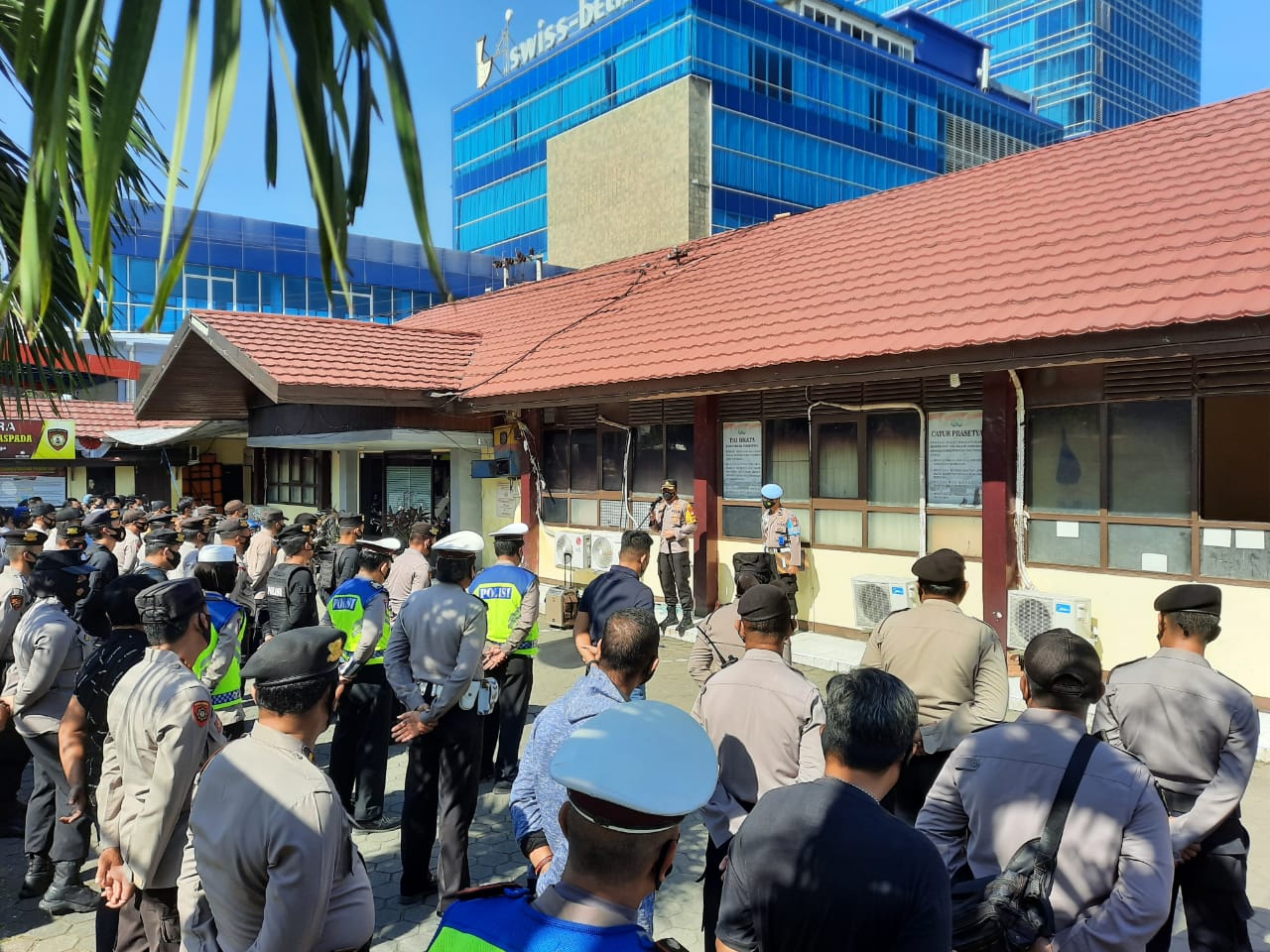 Apel siaga May Day, Kapolres AKBP Kadarislam ” Mari berikan Rasa Aman pada Masyarakat