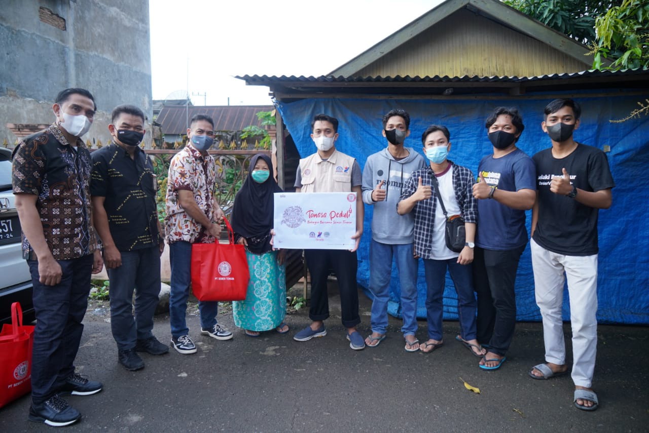 Program Semen Tonasa Peduli ‘Bahagia Bersama Semen Tonasa’, Beri Bantuan kepada Masyarakat Sekitar Perusahaan