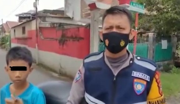 Bocah Menangis Setelah Ditukar Tabung Elpiji