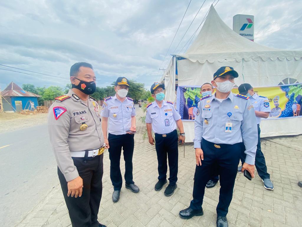 Kadishub-Dirlantas Polda Pantau Kesiapan Personel untuk Penyekatan Wilayah