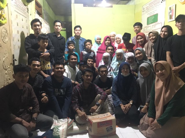 Himajep Unismuh Ngabuburit dan Buka Puasa Bersama Anak Panti Asuhan