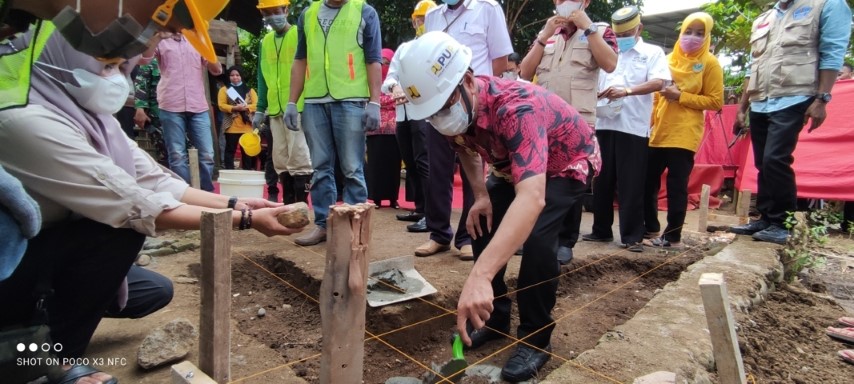 Warga Parangbanoa Diinjeksi Rp1 M