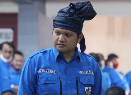 Arham Bantu Kursi Roda dan Siapkan Pengacara