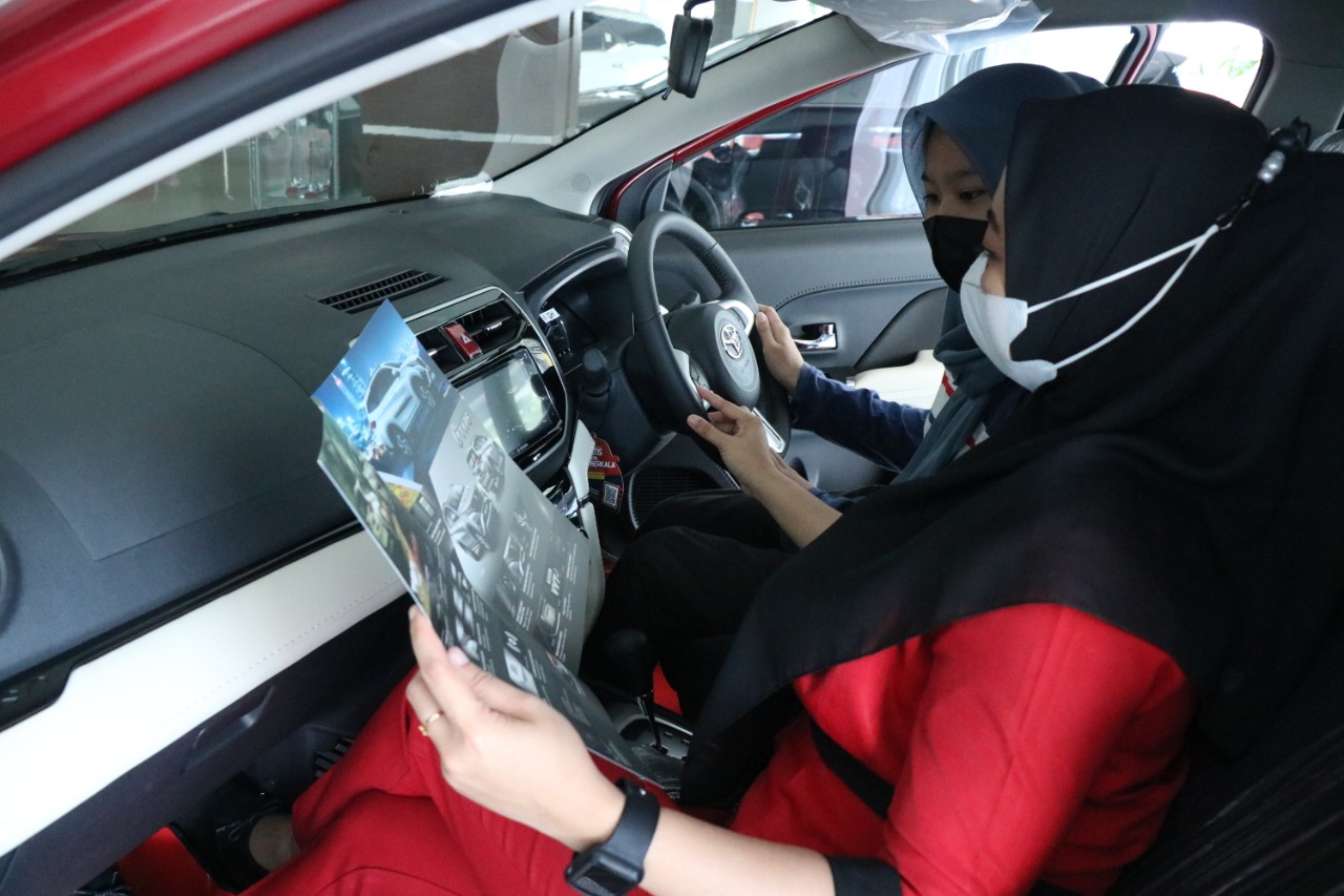 Kalla Toyota Gratiskan Cicilan Satu Bulan