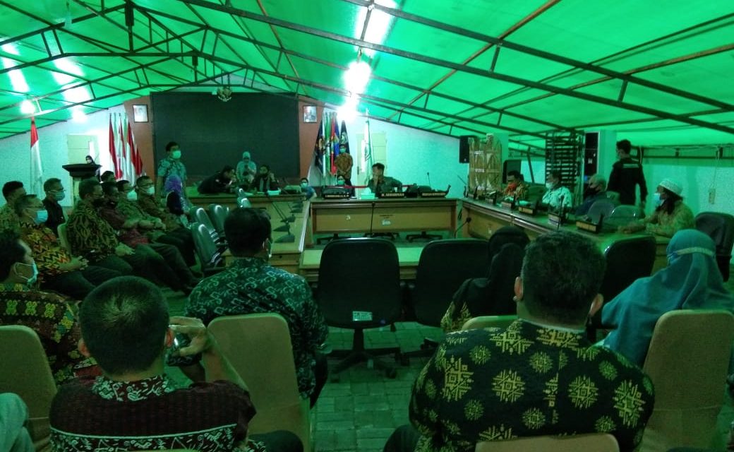 Komisi IV Rapat Kerja Bersama Kepala Sekolah dari Enam Kabupaten di Sulbar Terkait LKPj Gubernur