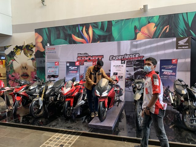 Beli Motor Sport Honda Dapatkan Beragam Promo