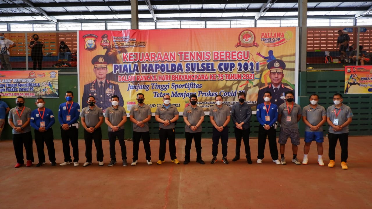 Kapolda Sulsel Pimpin Pembukaan Turnamen Tennis Beregu Piala Kapolda Sulsel Cup 2021