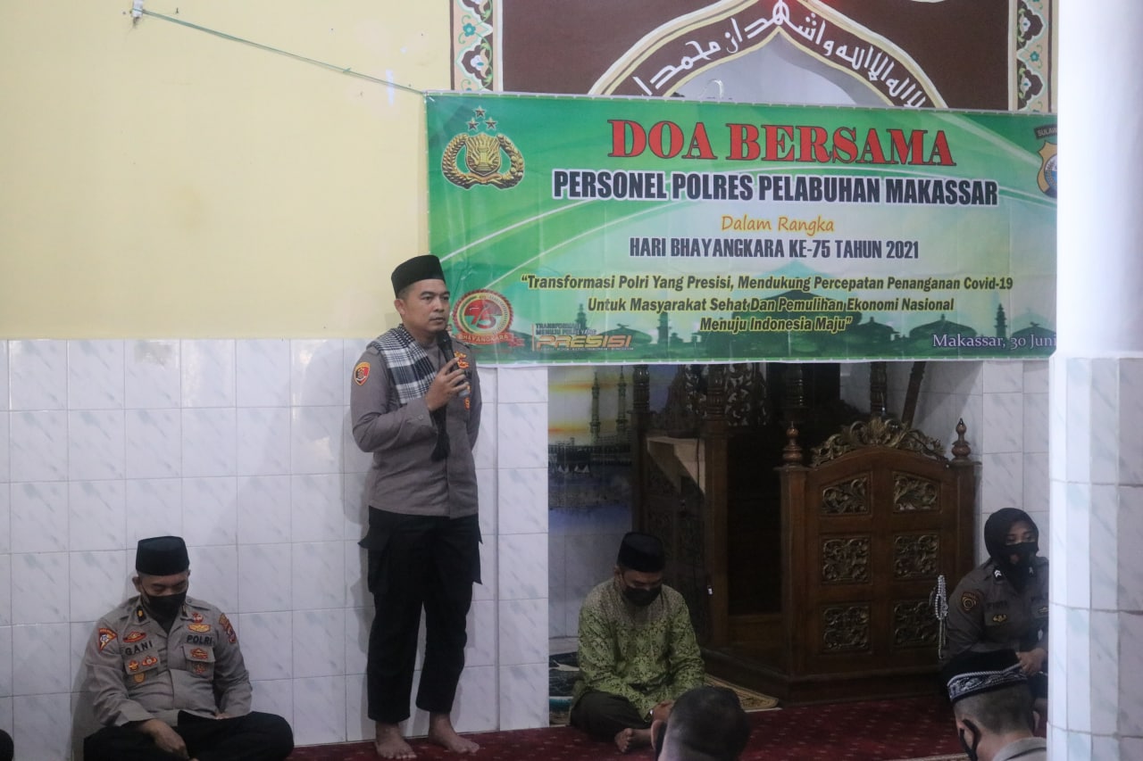 Polres Pelabuhan Makassar gelar Doa Bersama, Sambut hari Bhayangkara 75